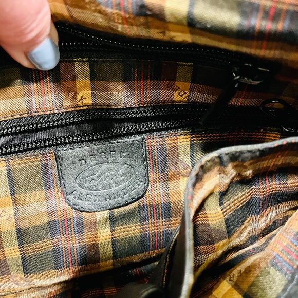 Derek Alexander Beautiful Leather Shoulder Bag In EUC - Picture 8 of 9